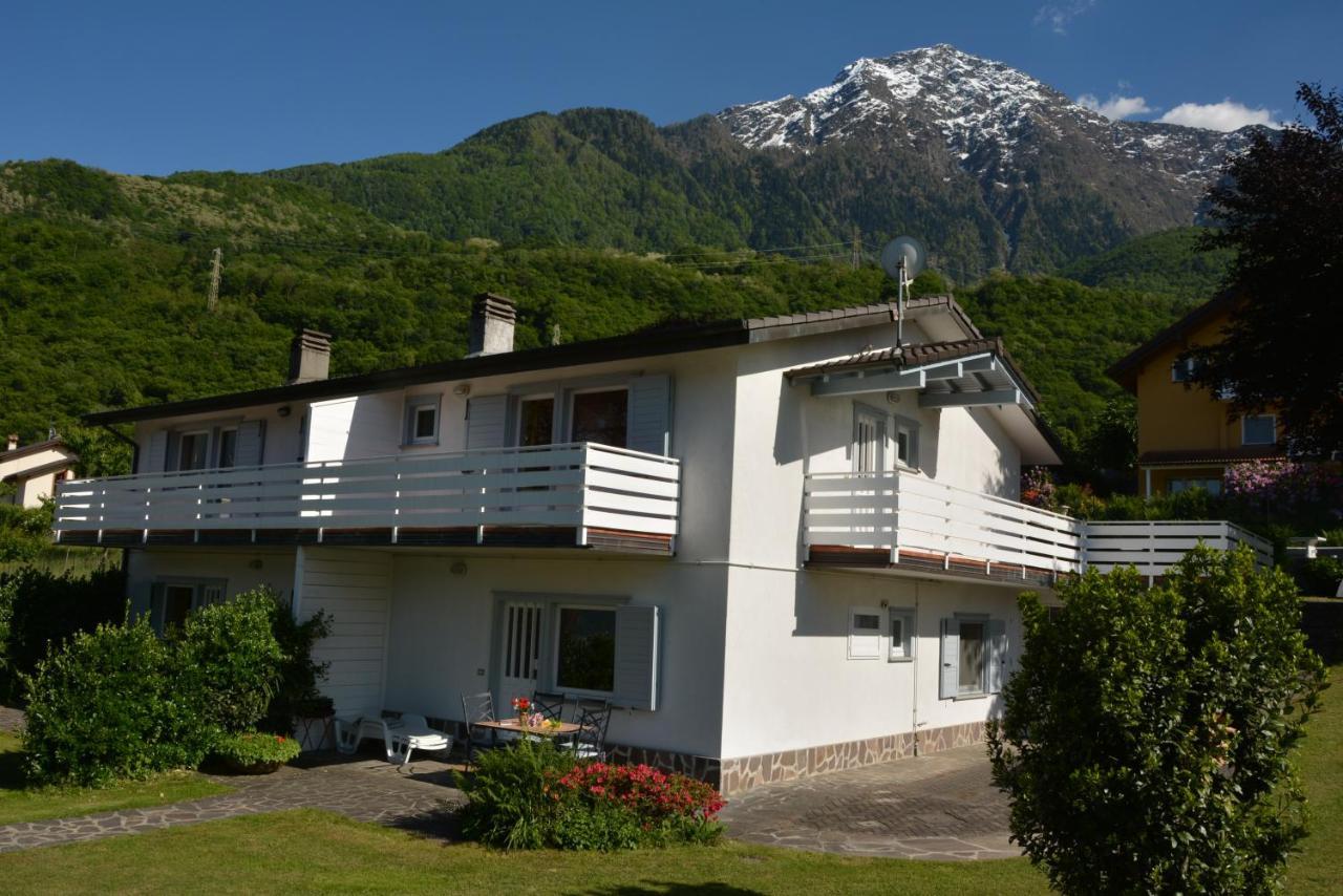 Casa Del Sole Aparthotel Colico Exterior photo